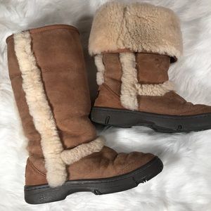 UGG Sunburst Tall Boots size 6